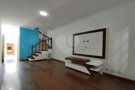 Sobrado à venda com 3 quartos, sendo 1 suíte, em Jardim Ester, São Paulo, SP