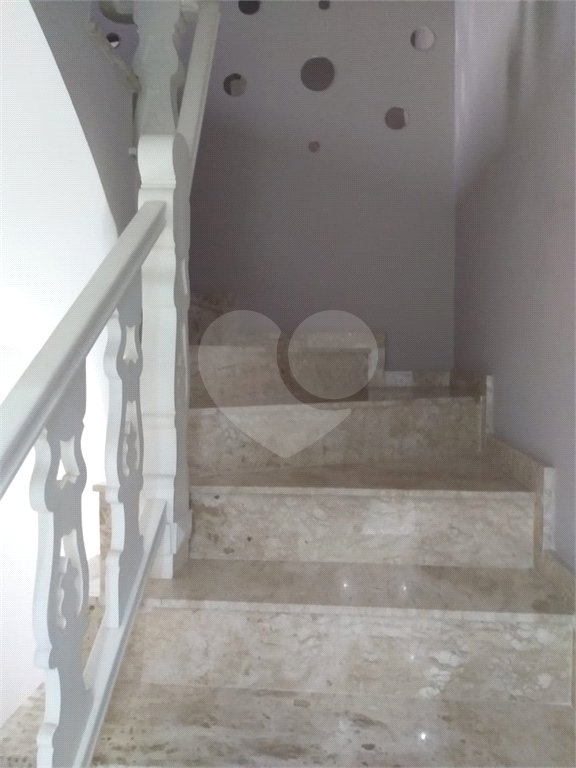 Sobrado à venda com 3 quartos, sendo 1 suíte, em Vila Galvão, Guarulhos, SP