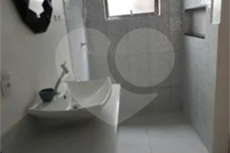 CASA A VENDA NO VISTA VERDE COM 250M², 3 DORMITÓRIOS, 1 SUÍTE, 2 VAGAS, SÃO JOSÉ DOS CAMPOS/SP.