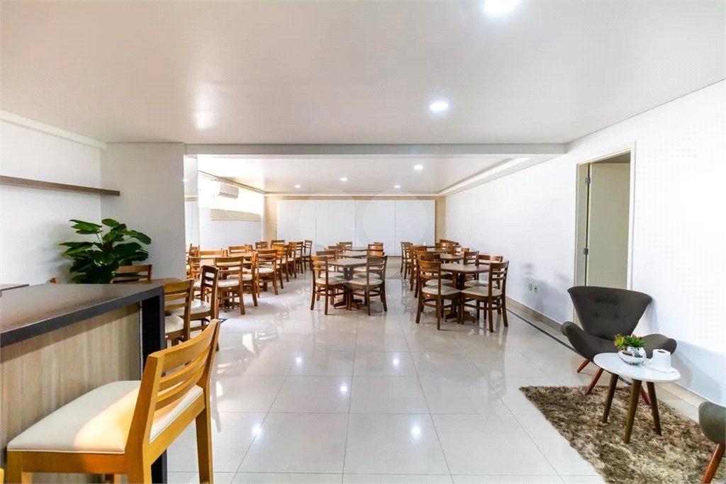 Apartamento à venda com 3 quartos, sendo 1 suíte, em Vila Gustavo, São Paulo, SP