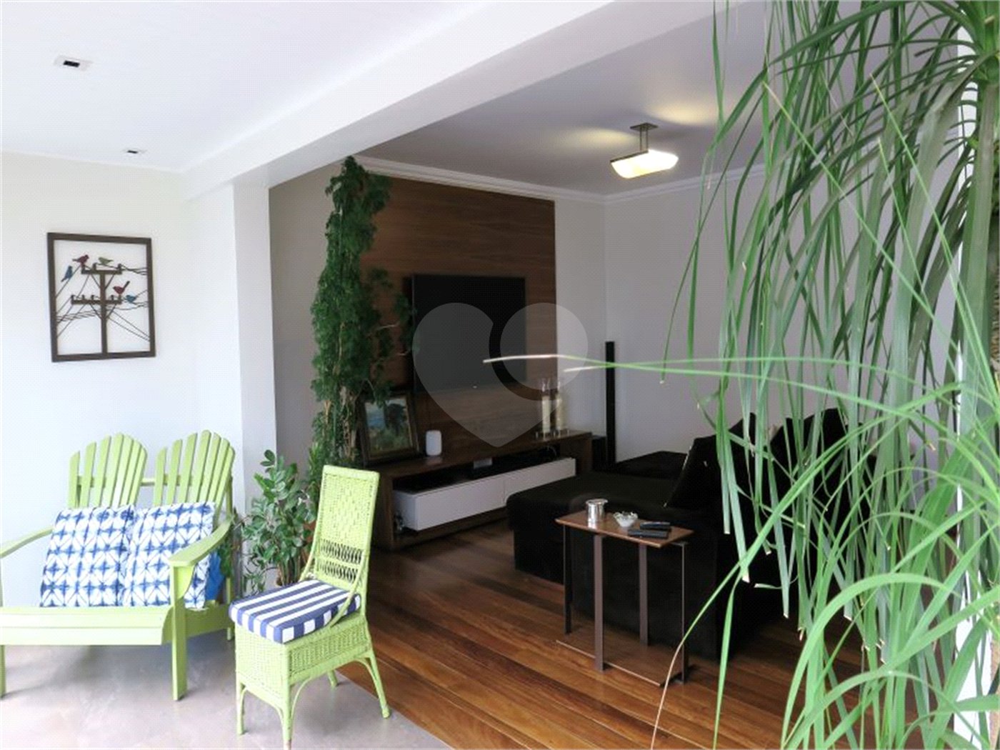 Apartamento à venda com 4 quartos, sendo 3 suítes,  em Jardim Monte Kemel, São Paulo, SP