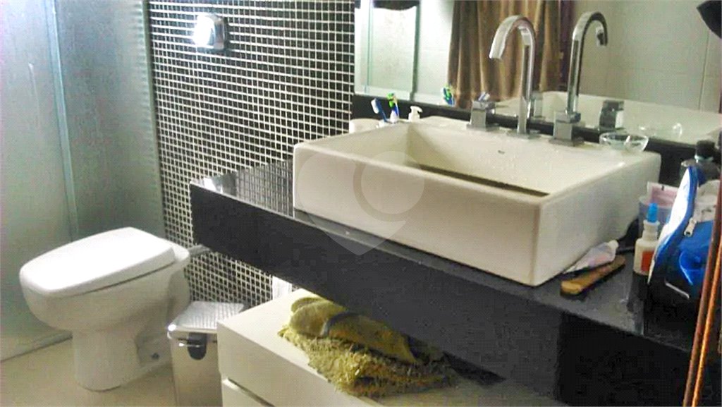 Sobrado à venda com 4 quartos, sendo 2 suítes, em Tucuruvi, São Paulo, SP