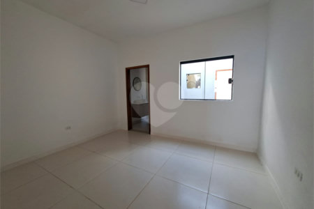 Casa à venda com 3 quartos, sendo 2 suítes, em Loteamento Residencial Lisboa, Itapetininga, SP