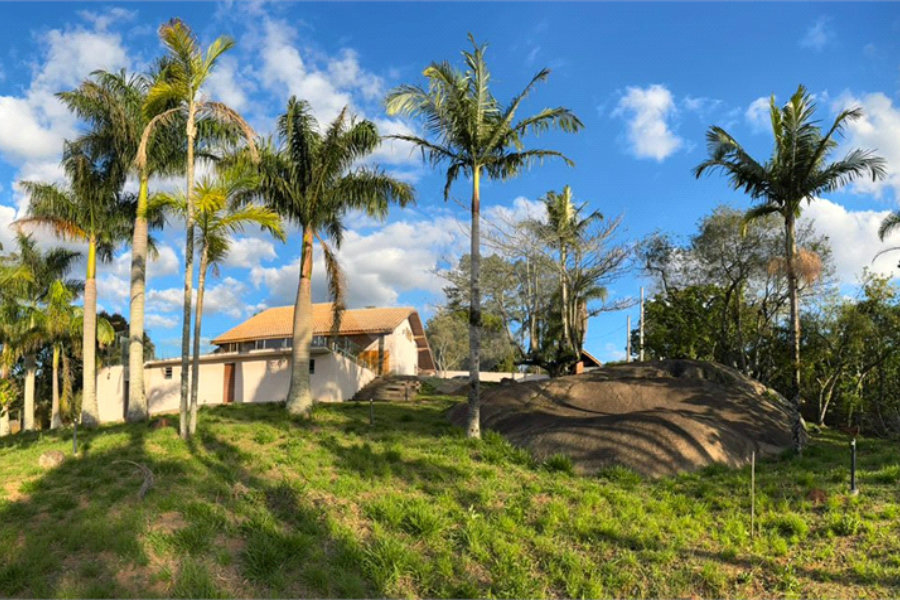 Casa Térrea à venda com 3 quartos, sendo 2 suítes,  em Luiz Fagundes, Mairiporã, SP