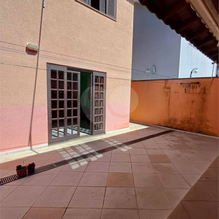 Sobrado à venda com 3 quartos, sendo 2 suítes,  em Jardim Marica, Mogi das Cruzes, SP