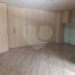 Sobrado para alugar com 3 quartos, sendo 1 suíte, em Parque Maria Domitila, São Paulo, SP