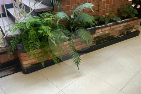 Sobrado à venda com 4 quartos, sendo 1 suíte,  em Jardim Leonor Mendes de Barros, São Paulo, SP