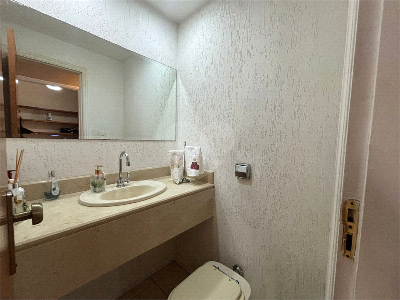 Apartamento à venda com 3 quartos, sendo 2 suítes, em Tijuca, Rio de Janeiro, RJ