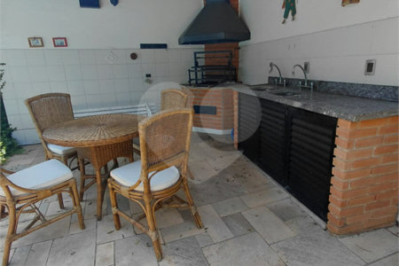 Casa à venda com 4 suítes no condomínio Ville Bourghese, São Paulo - SP