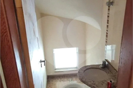 Casa à venda com 4 quartos, sendo 2 suítes, em Vila Nair, São Paulo, SP