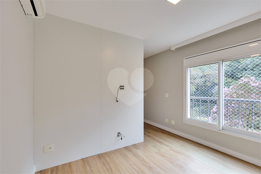 Apartamento à venda com 4 quartos, sendo 3 suítes, em Granja Julieta, São Paulo, SP