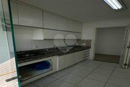 Apartamento à venda com 3 quartos, sendo 1 suíte, em Parque Maria Luiza, São Paulo, SP
