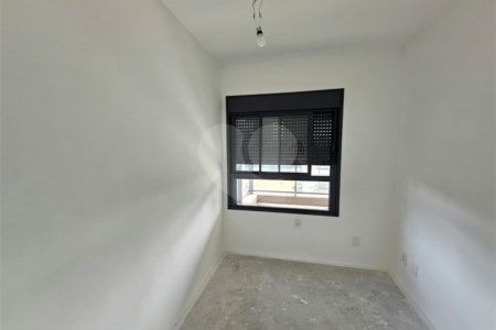 Apartamento à venda com 3 quartos, sendo 1 suíte, em Alto da Boa Vista, São Paulo, SP