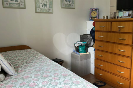 Apartamento à venda com 3 quartos, sendo 1 suíte,  em Jardim das Acácias, São Paulo, SP
