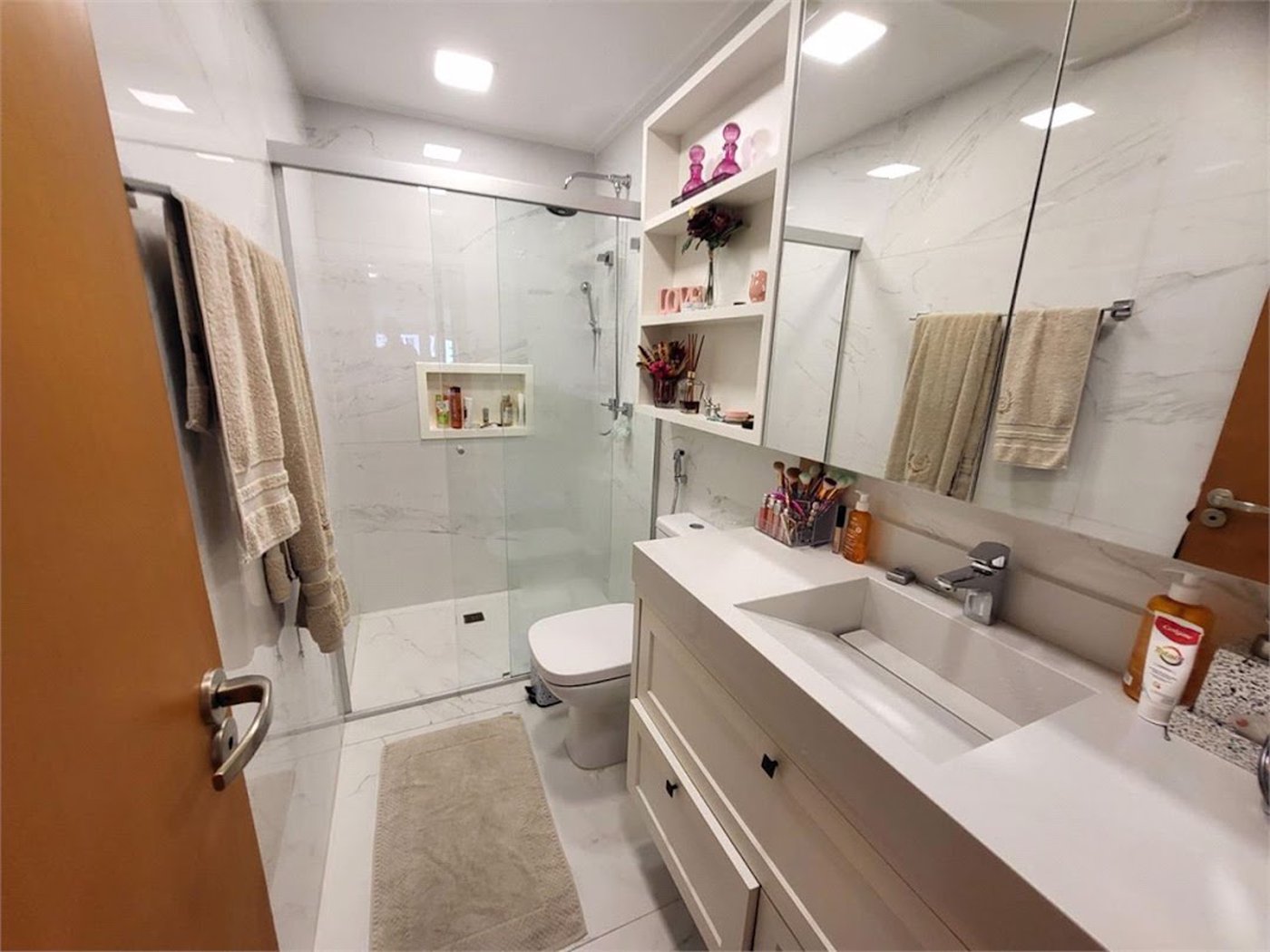 Apartamento Residencial à venda, Gonzaga, Santos - AP0128.