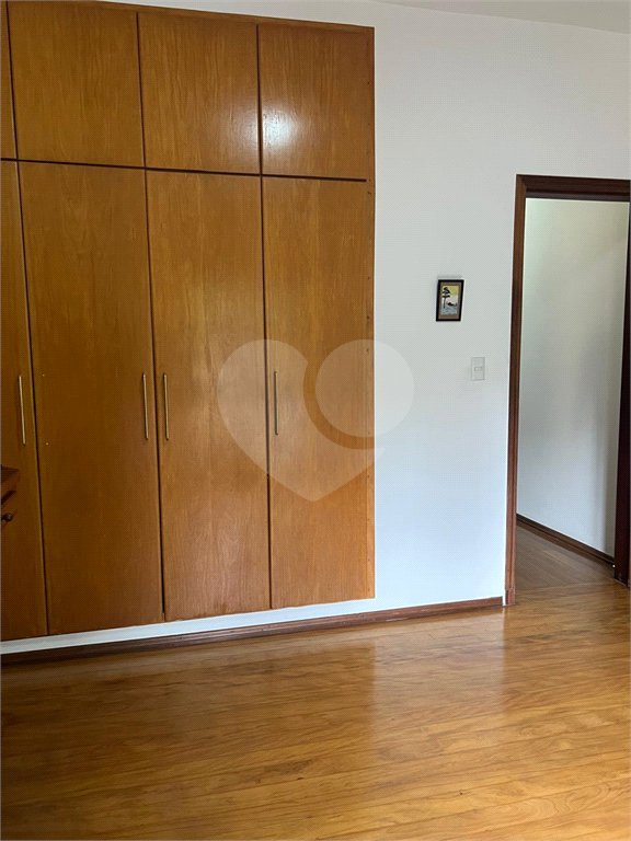 Casa à venda com 3 quartos, sendo 1 suíte, em Vila Mariana, São Paulo, SP