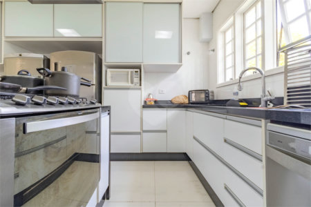 Casa à venda com 7 quartos, sendo 5 suítes,  em Morumbi, São Paulo, SP