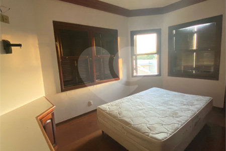 Casa à venda com 3 quartos, sendo 4 suítes,  no condomínio Estância Marambaia, Vinhedo - SP