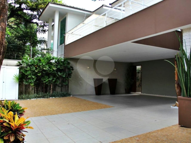 Casa à venda com 4 suítes em Tremembé, São Paulo, SP
