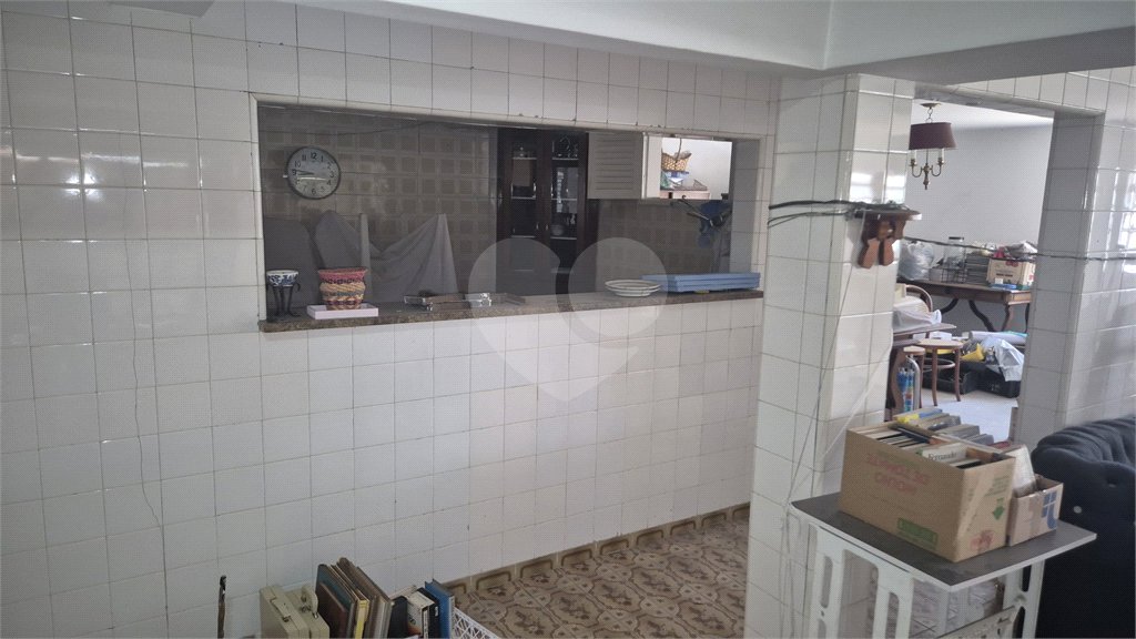 Casa à venda com 4 quartos, sendo 3 suítes,  no condomínio Chácara das Rosas, São Paulo - SP