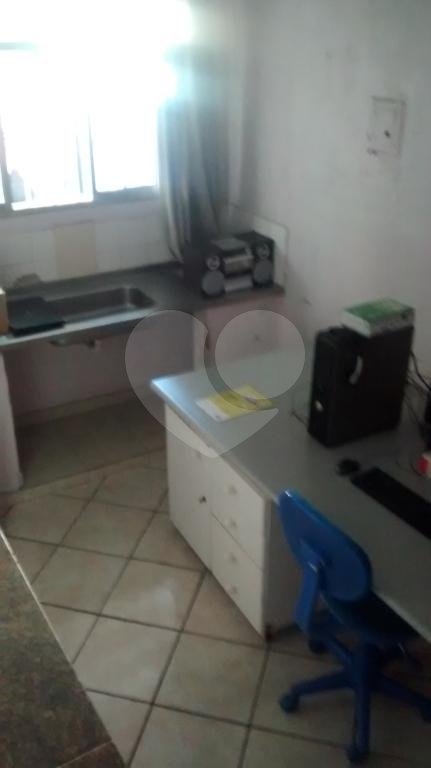 Casa à venda com 4 quartos, sendo 1 suíte, em Parque Vitória, São Paulo, SP