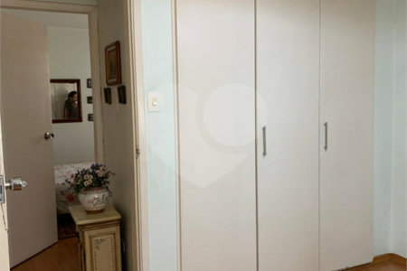Apartamento à venda com 3 quartos, sendo 1 suíte, em Vila Clementino, São Paulo, SP