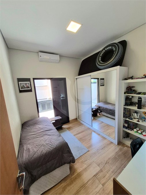Casa à venda com 3 quartos, sendo 1 suíte,  no condomínio Mantova, Indaiatuba - SP