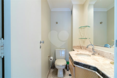 Apartamento à venda com 4 quartos, sendo 3 suítes, em Brooklin Paulista, São Paulo, SP