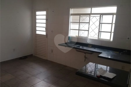 Casa Térrea à venda com 2 quartos no Centro, Bom Jesus dos Perdões, SP
