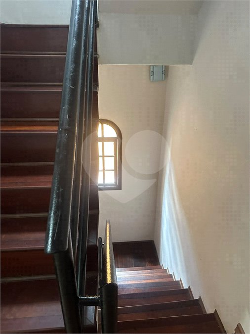 Sobrado com 4 Quartos à venda, 250m² - Jardim Líbano