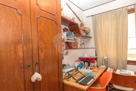 Sobrado à venda com 3 quartos, sendo 1 suíte,  em Chácara Santo Antônio (zona Sul), São Paulo, SP