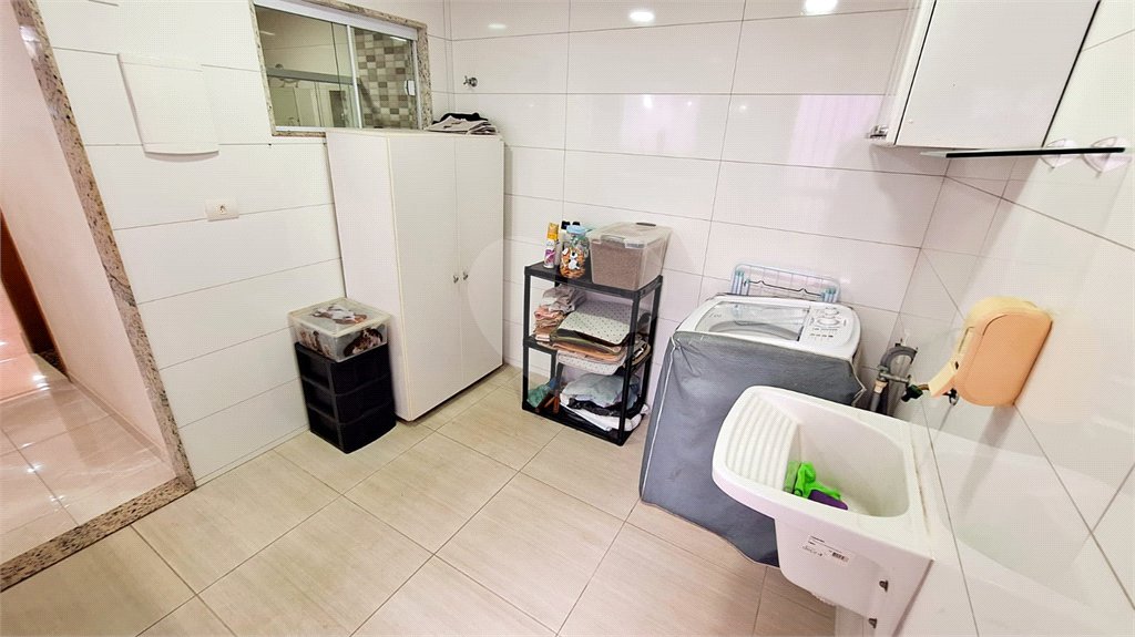 Casa à venda com 3 quartos, sendo 2 suítes, no condomínio Residencial West Green, Rio de Janeiro - RJ