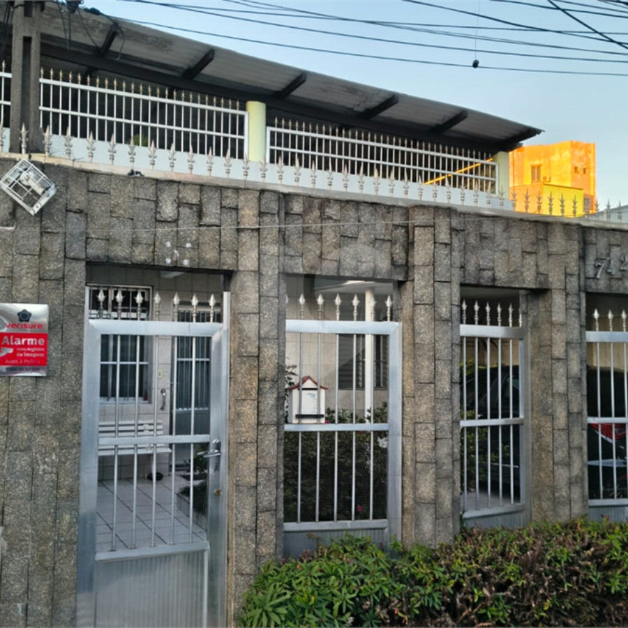 Terreno à venda com 6 quartos em Parque Peruche, São Paulo, SP