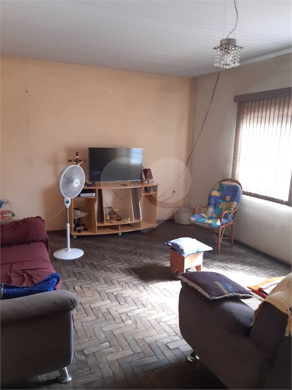 Casa à venda com 2 quartos no Centro, Salto, SP