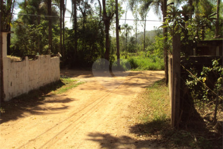 Chácara à venda com 1 quarto em Cruz das Almas, Biritiba-mirim, SP