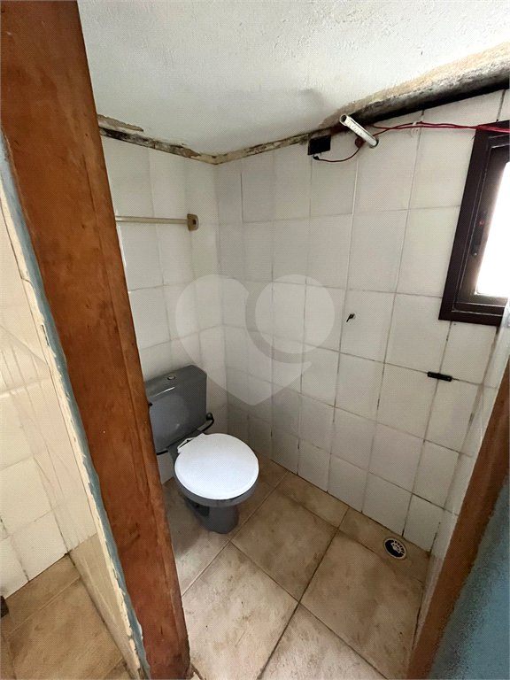 Sobrado à venda com 3 quartos em Vila Nivi, São Paulo, SP