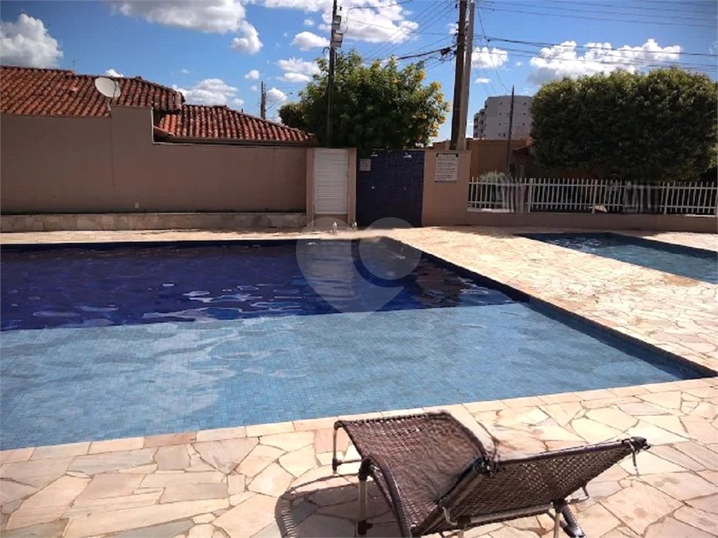 Casa à venda com 3 quartos, sendo 1 suíte, no condomínio Portal dos Pinheiros, Ribeirão Preto - SP