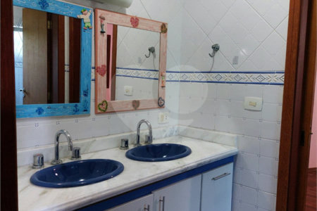 Casa à venda com 4 suítes no condomínio Monte Belo, Salto - SP