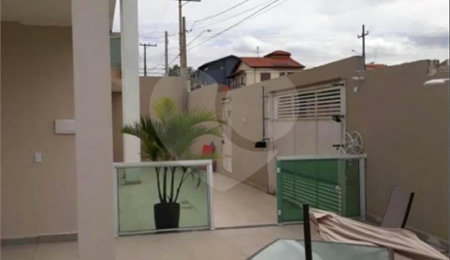 Sobrado à venda com 4 quartos, sendo 2 suítes,  em Jardim Regina, Indaiatuba, SP