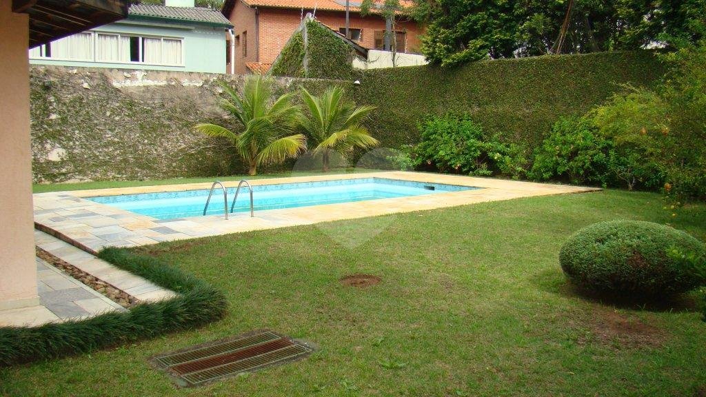 Sobrado à venda com 4 quartos, sendo 2 suítes,  em Alto da Boa Vista, São Paulo, SP