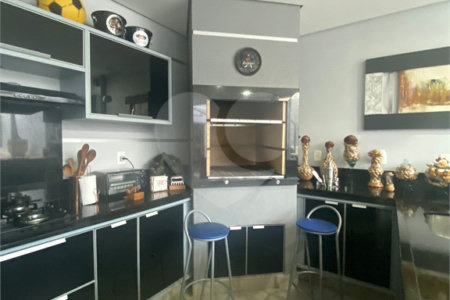 Casa à venda com 4 suítes no condomínio Okinawa, Paulínia - SP