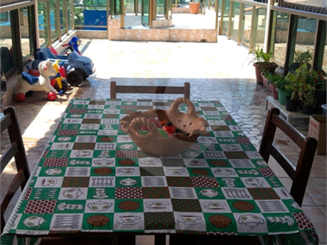 Sobrado à venda com 4 quartos, sendo 2 suítes,  em Parque Edu Chaves, São Paulo, SP