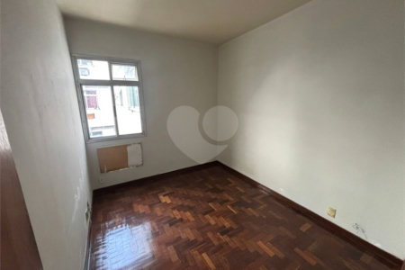 Apartamento à venda com 4 quartos, sendo 1 suíte,  em Tijuca, Rio de Janeiro, RJ