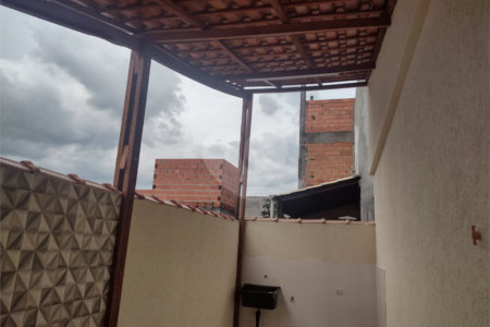 Casa Térrea à venda com 3 quartos, sendo 1 suíte, em Jardim Horto do Ipê, Itaquaquecetuba, SP