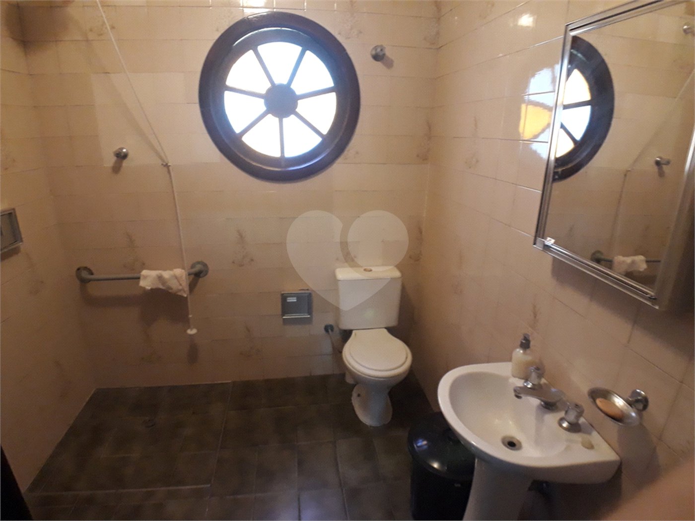Casa Térrea à venda com 6 quartos, sendo 2 suítes, em Limão, São Paulo, SP