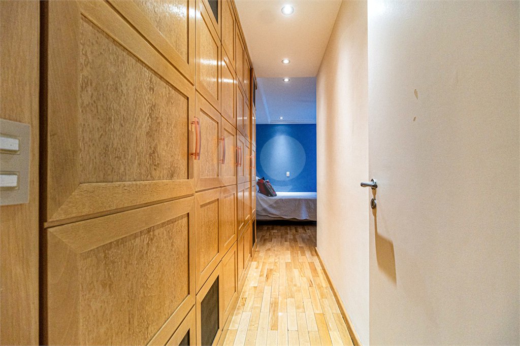 Apartamento à venda com 4 quartos, sendo 3 suítes,  em Perdizes, São Paulo, SP