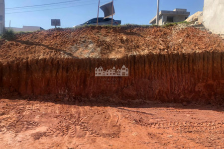 Terreno à venda no condomínio Alto da Floresta, Bom Jesus dos Perdões - SP