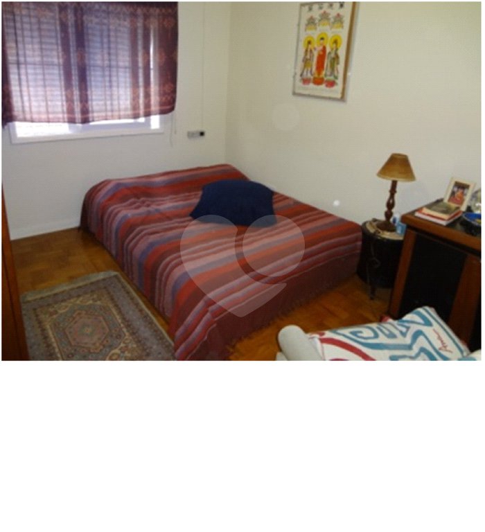 Sobrado à venda com 3 quartos, sendo 1 suíte, em Alto da Boa Vista, São Paulo, SP