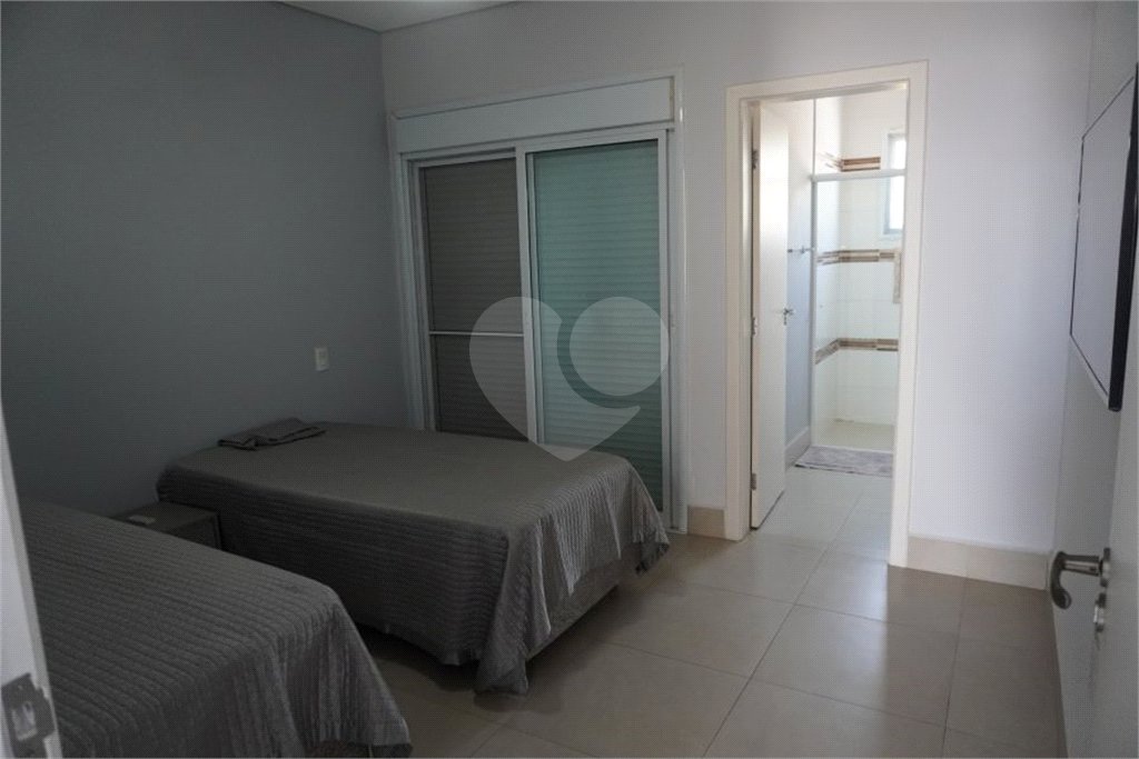 Casa à venda com 4 suítes no condomínio Fazenda Palmeiras Imperiais, Salto - SP