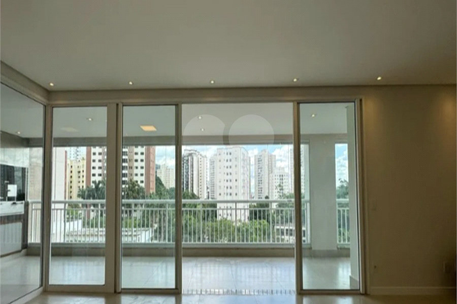 Apartamento à venda com 4 quartos, sendo 3 suítes, em Morumbi, São Paulo, SP